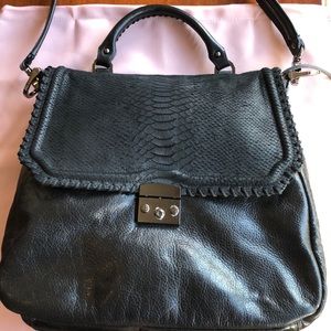 Be & D Black Genuine Leather Shoulder Bag